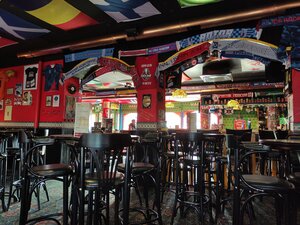 Harat’s pub (Murmansk, Kominterna Street, 16), bar, pub