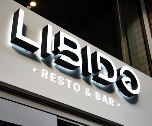 Chexov internetda sikiladi