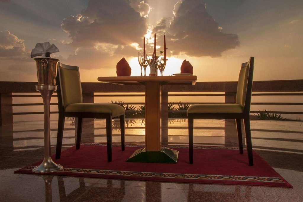 Фото Oryx Grand Hotel Jebel Hafeet