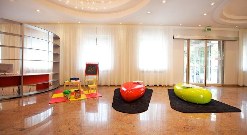 Фото Ibis Styles Parma Toscanini