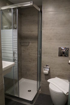 Фото Piraeus Port Hotel