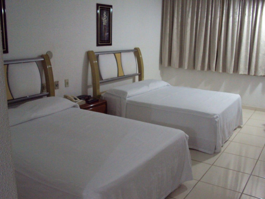 Фото Obeid Plaza Hotel