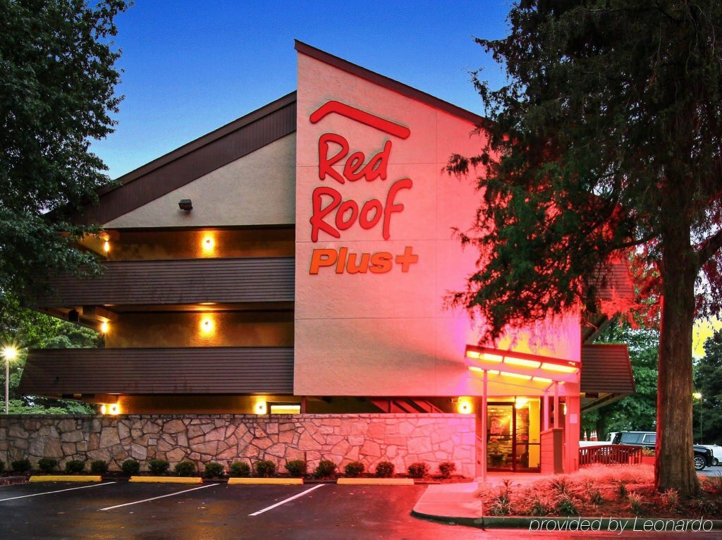 Фото Red Roof Inn Plus+ Atlanta - Buckhead
