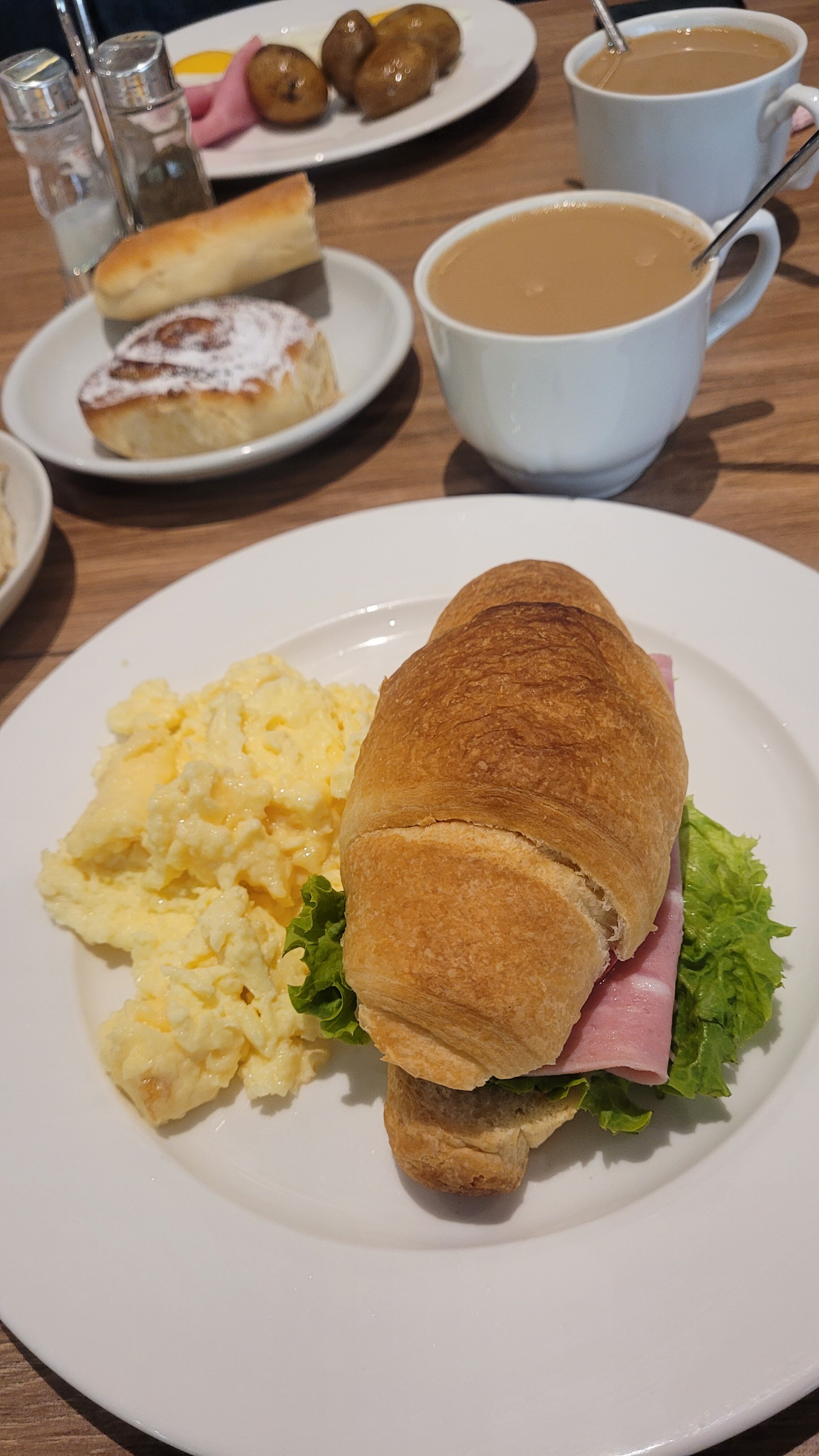 Фото Mirror Family