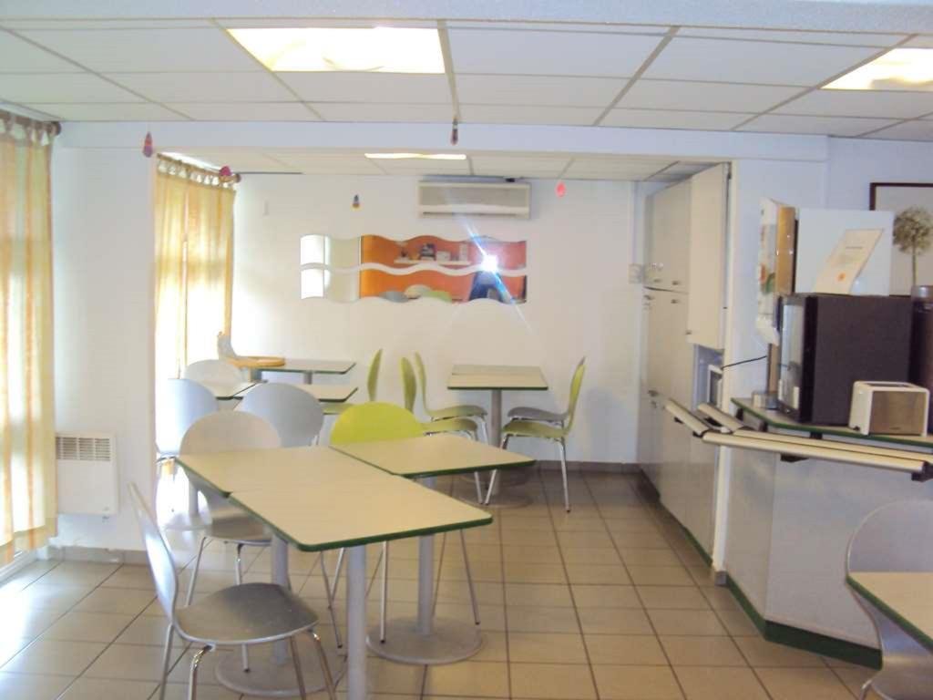 Фото Premiere Classe Saint Etienne Nord - Villars