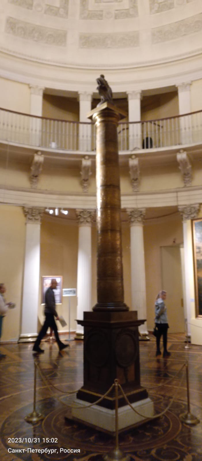 Фото LiKi Loft Hotel