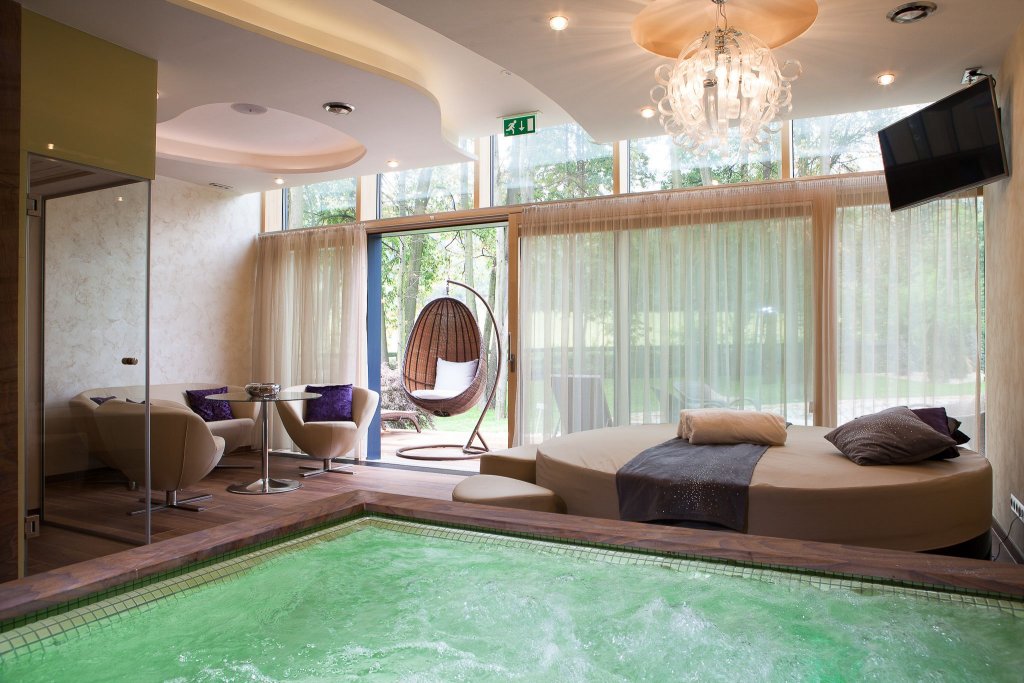 Фото Zámeček Petrovice