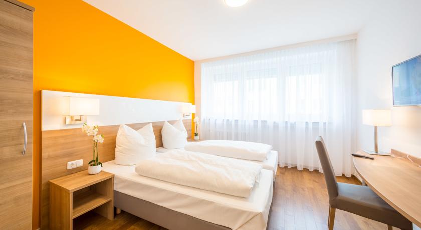 Фото Hotel S16