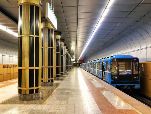 Золотая Нива (Novosibirsk, ulitsa Koshurnikova), metro station