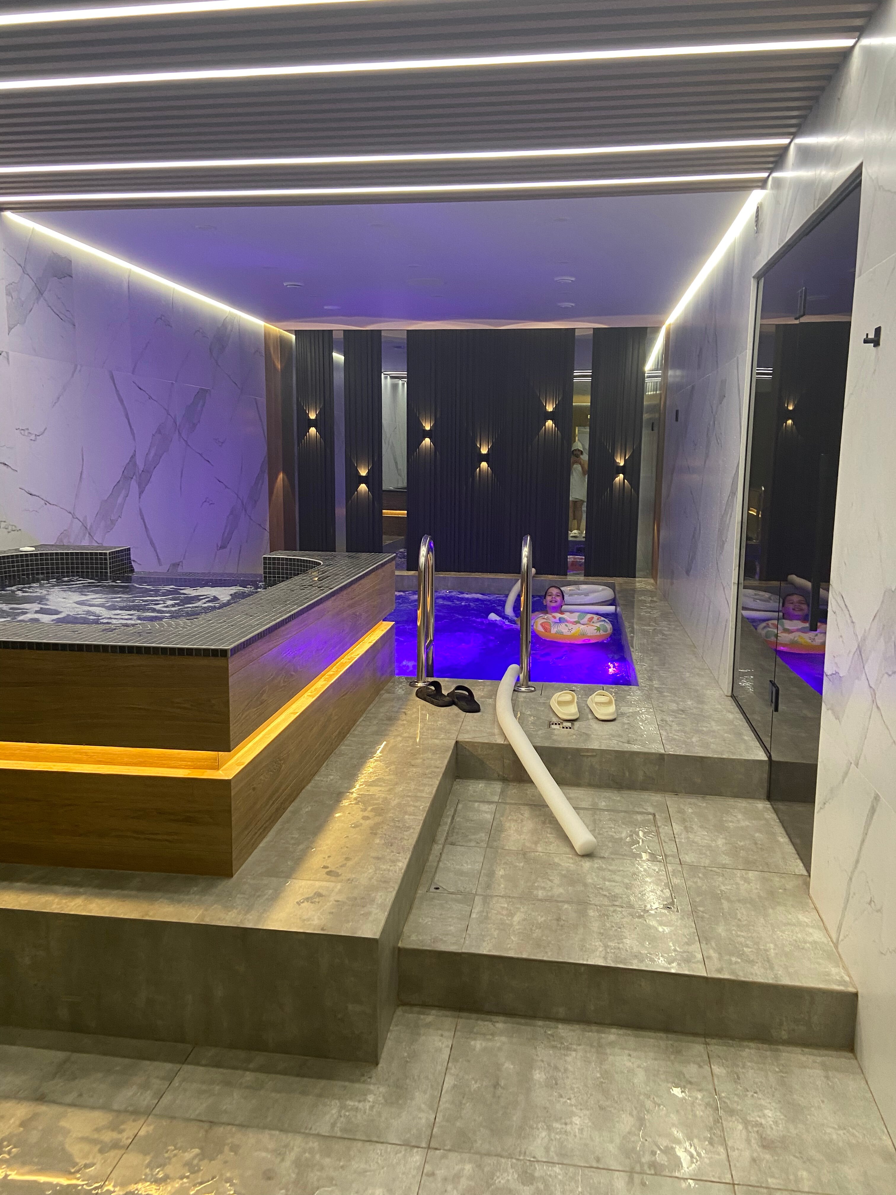 Фото Три  Кита