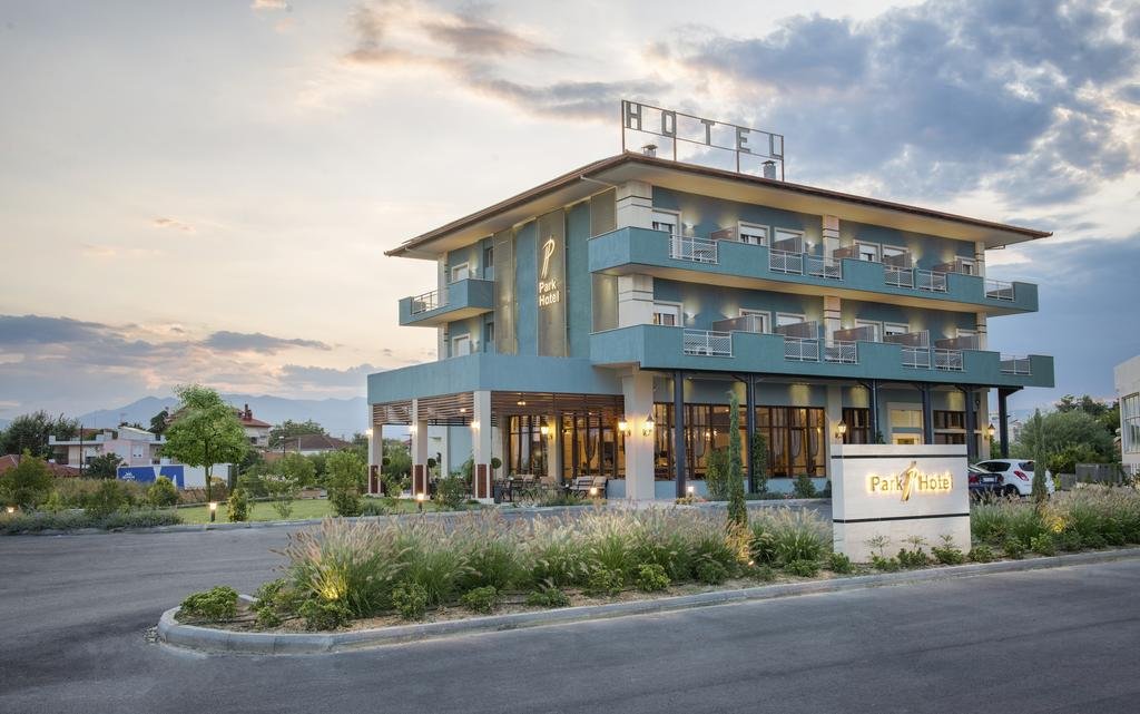 Фото отеля 1