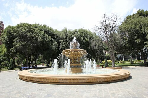 Birovning xotini bilan guruh jinsiy aloqa qilish yaxshi