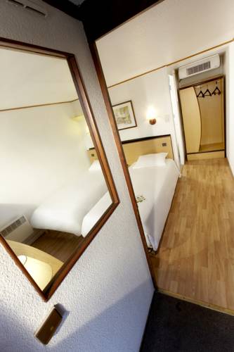 Фото Campanile - Saintes