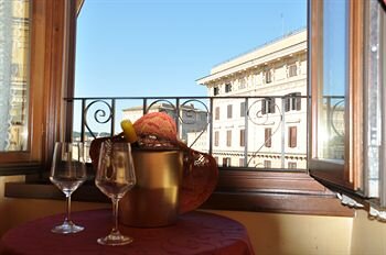 Гостиница Le Suite Di VIA Ottaviano - Suite in Rome B&b