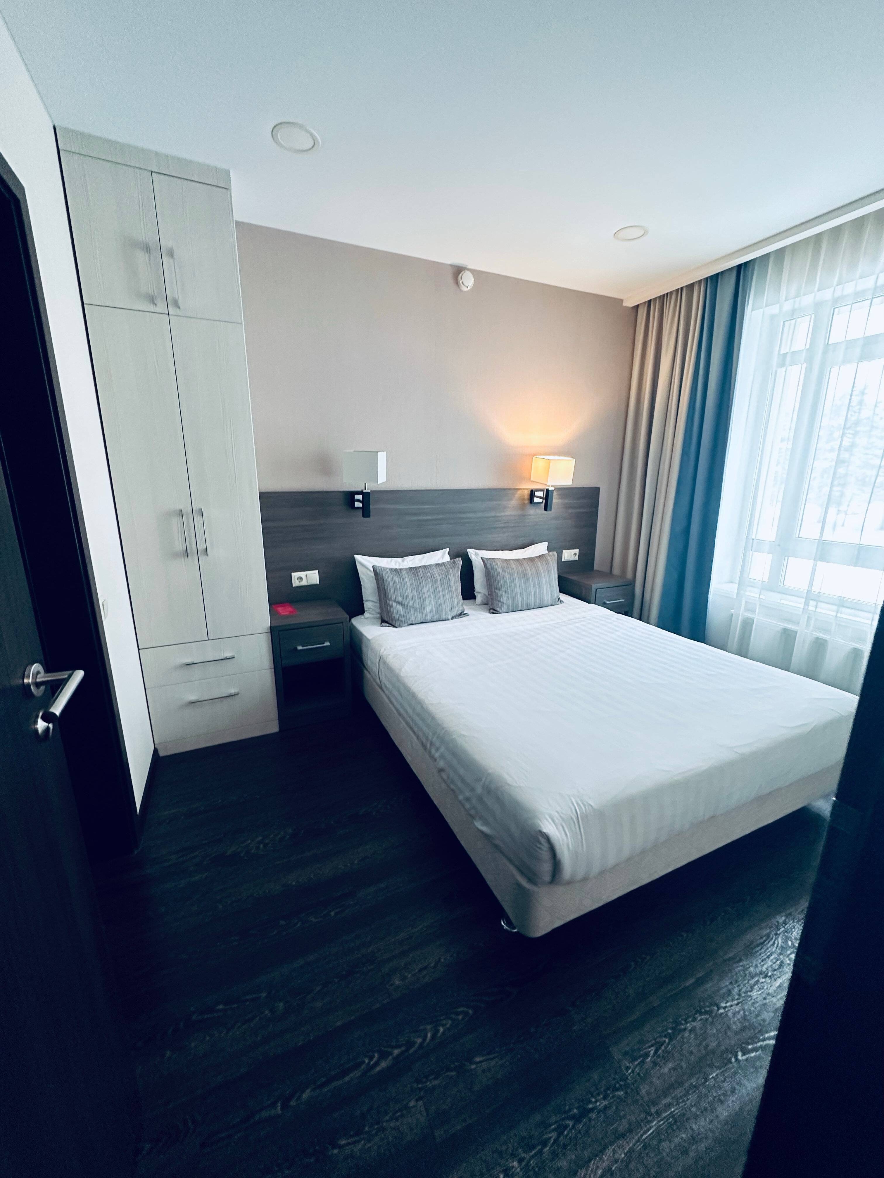 Фото Ramada Hotel & Suites by Wyndham Novosibirsk