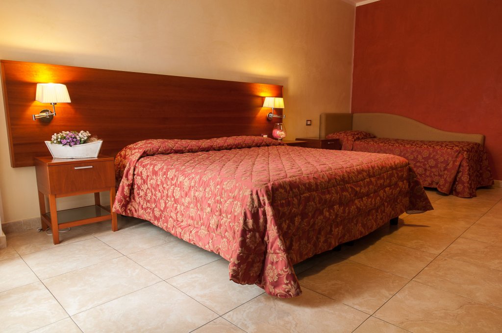 Фото Hotel Demar