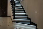 Stairs of Krasnodar (Prikubanskiy City administrative district, mikrorayon imeni Petra Metalnikova, ulitsa Zashchitnikov Otechestva, 5), escaleras y barandillas de escaleras