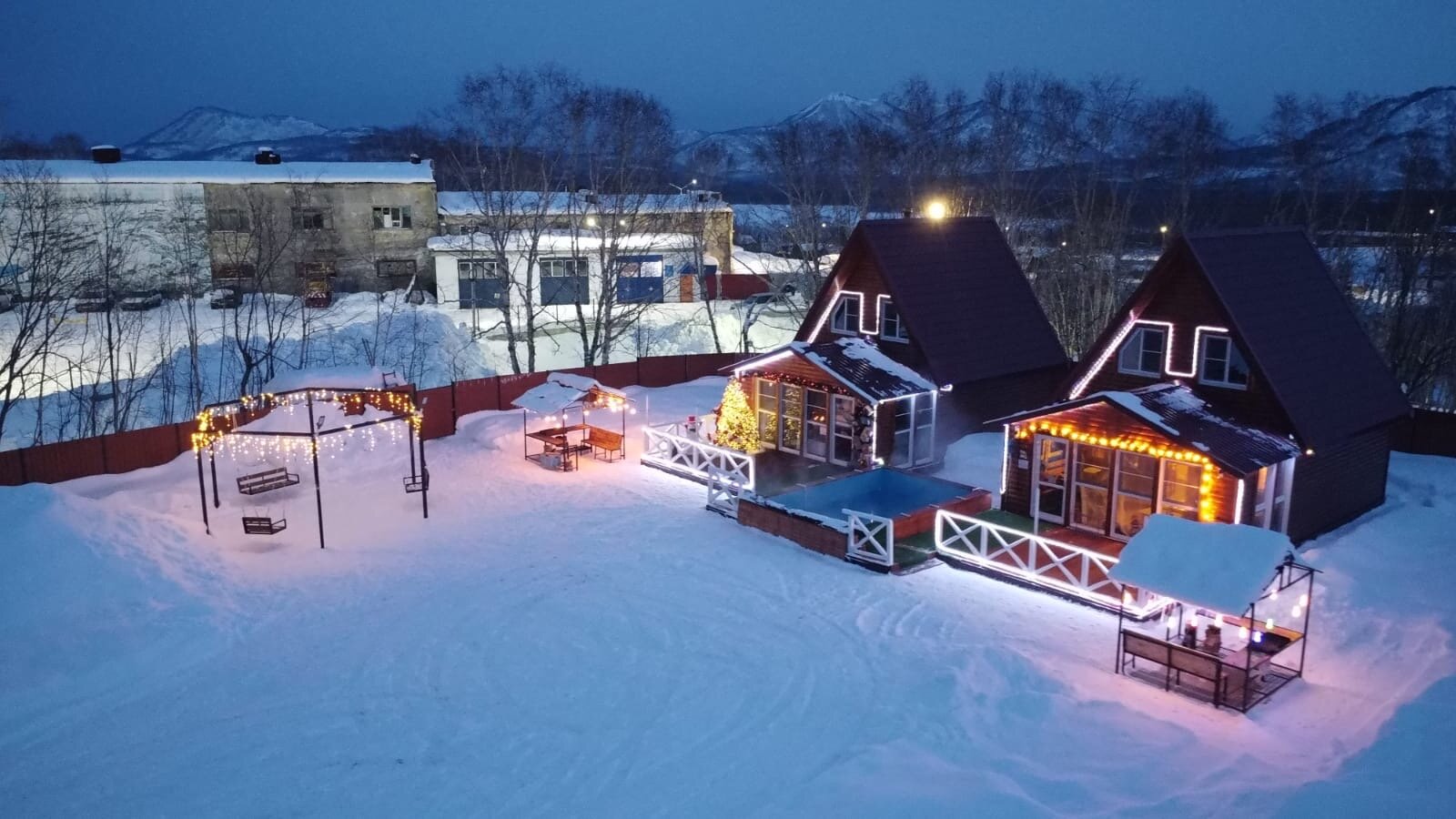 Фото Два дома