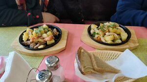 Мандарин (ulitsa Dzerzhinskogo, 11) ، مطعم