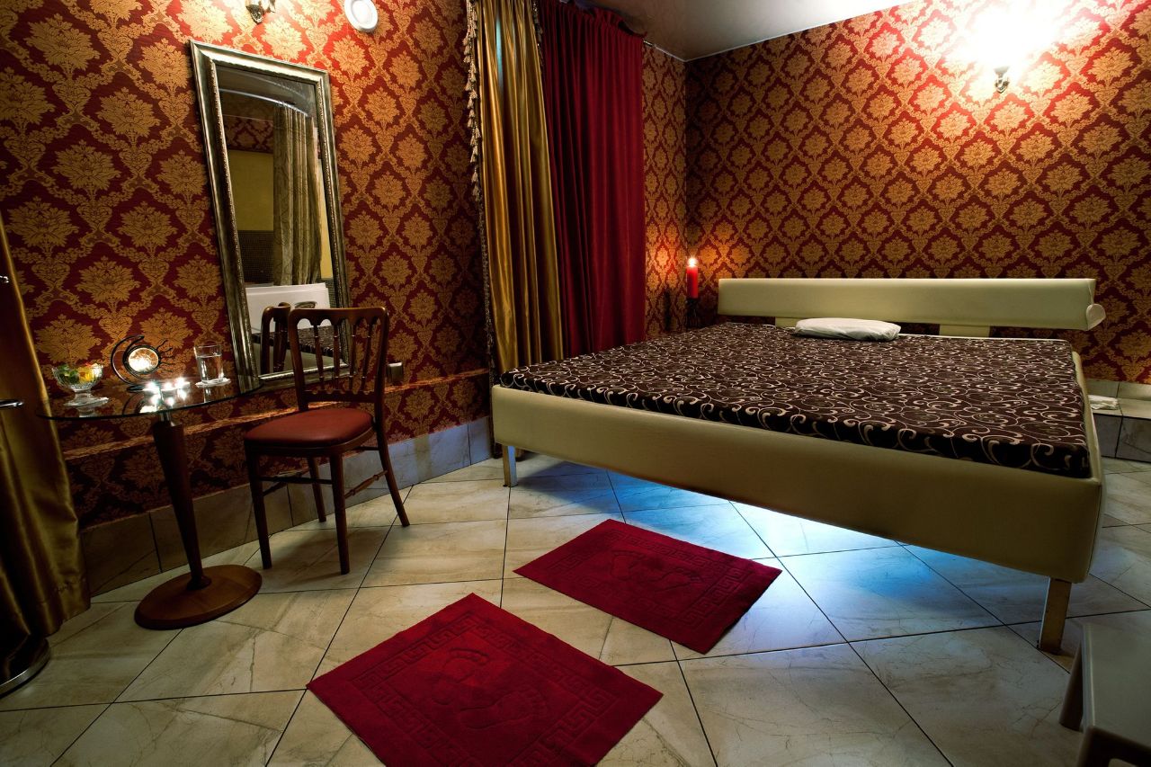 Кішкентай кеудедегі секс