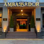 Ambassador (ulitsa Tarchokova, 25Бк2) ، مطعم