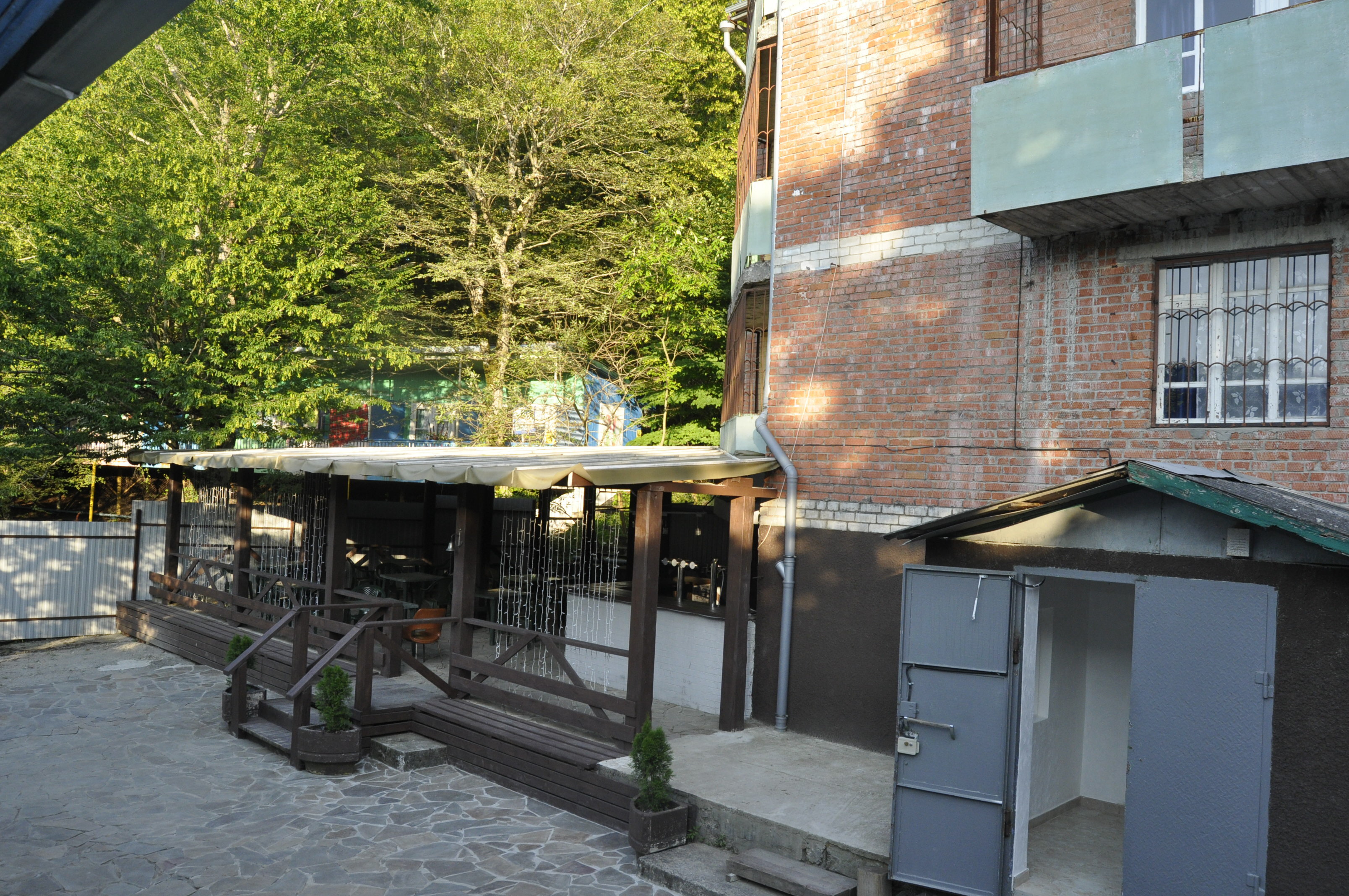 Фото отеля 2