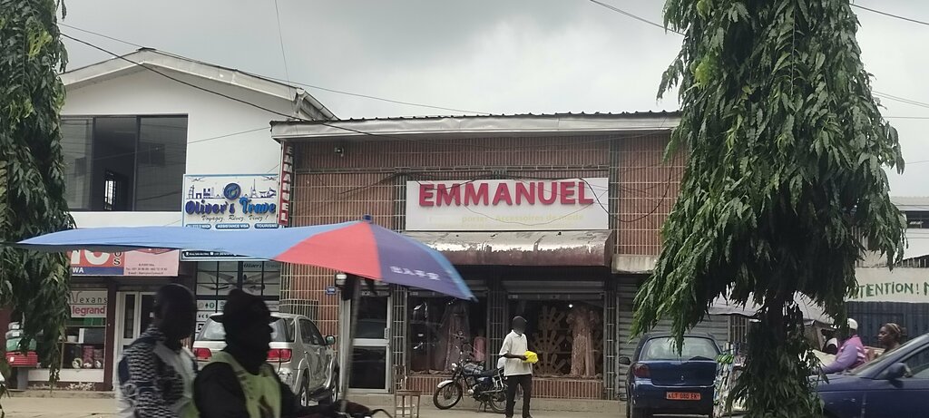 Department store Emmanuel, Douala, photo