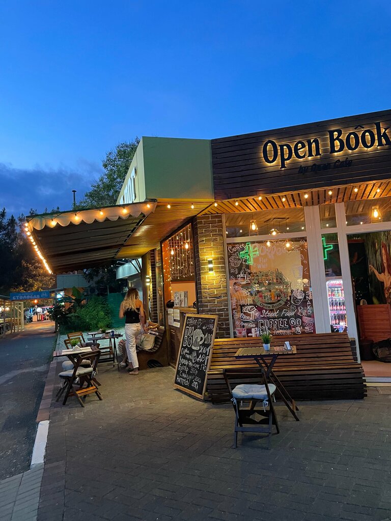 Kafe Open book, Soçi, foto