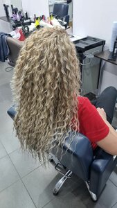 Volshebnica (Lobnenskiy bulvar, 12), hairdresser
