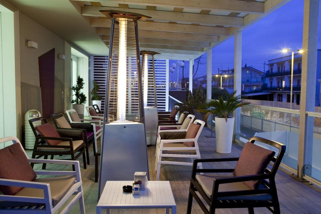 Фото L'hotel