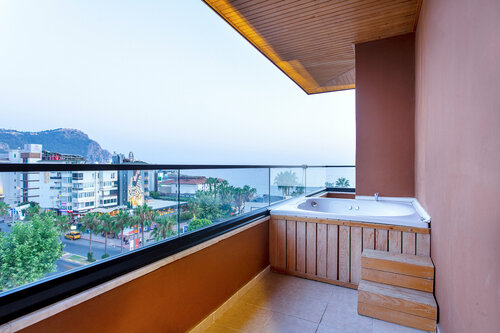 Гостиница Anjeliq Downtown Boutique Hotel в Аланье