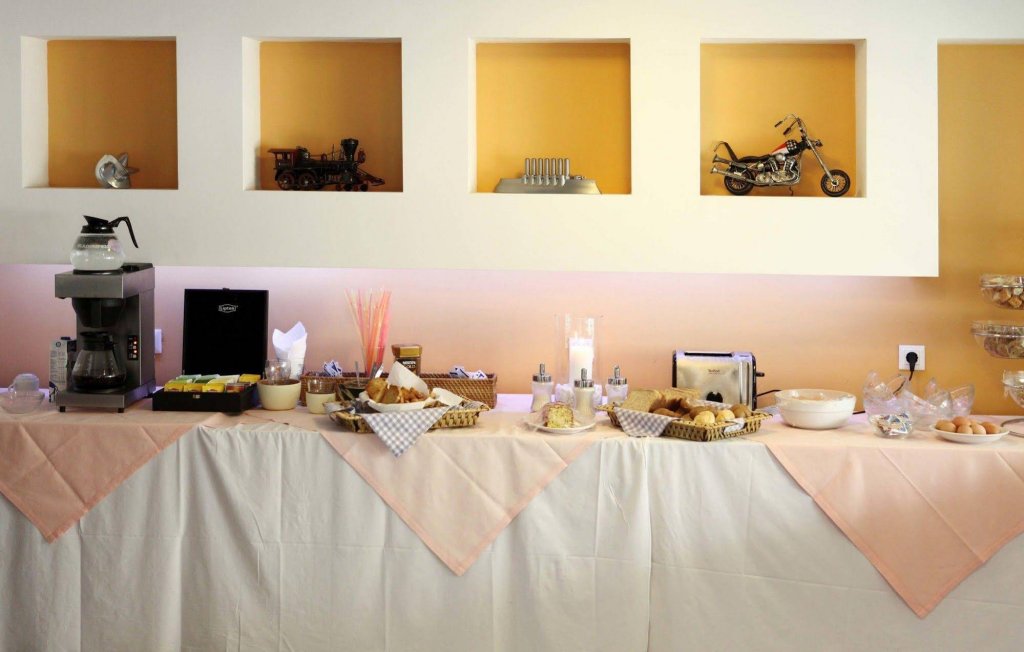 Фото Iraklion Hotel