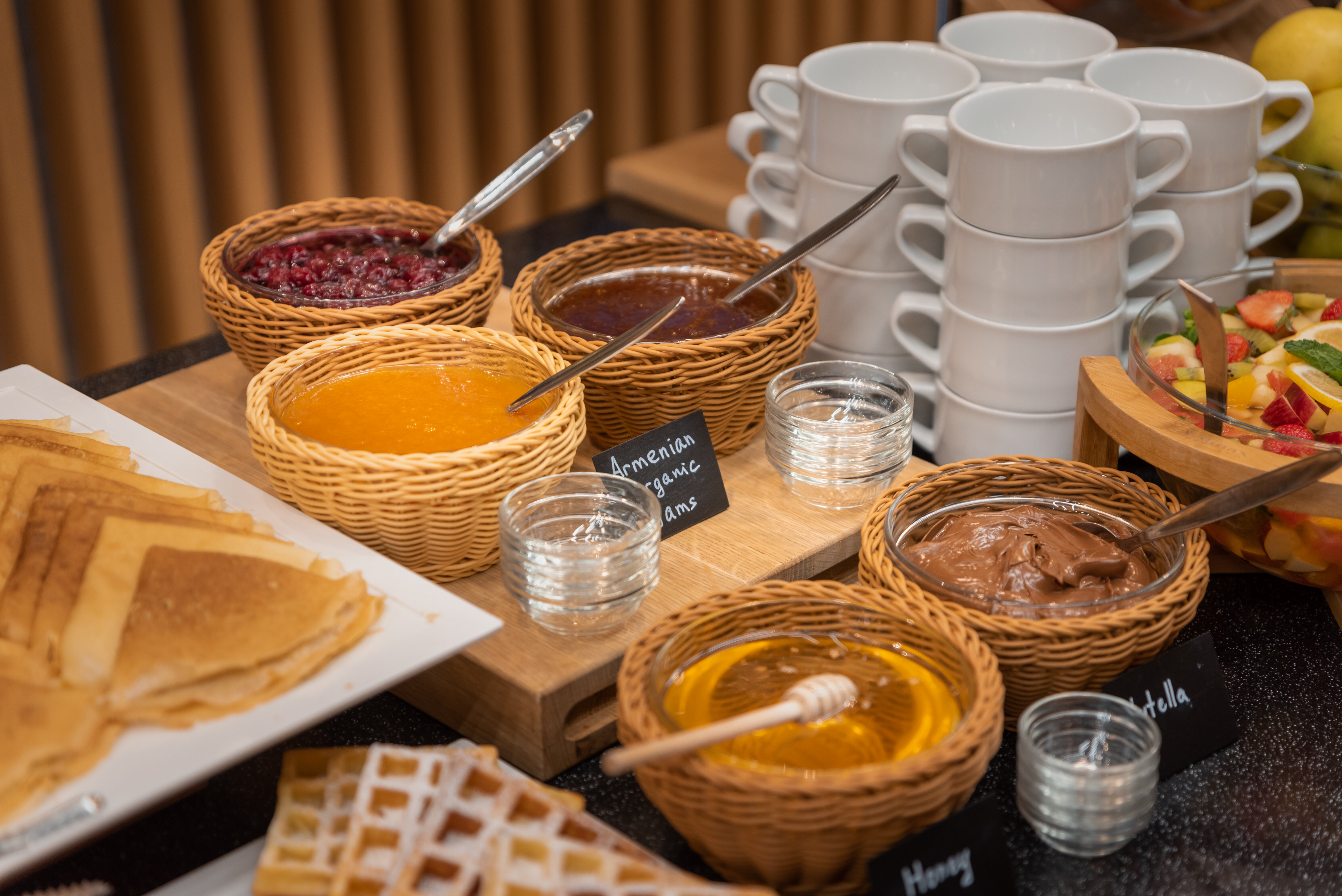 Фото Holiday Inn Express Yerevan