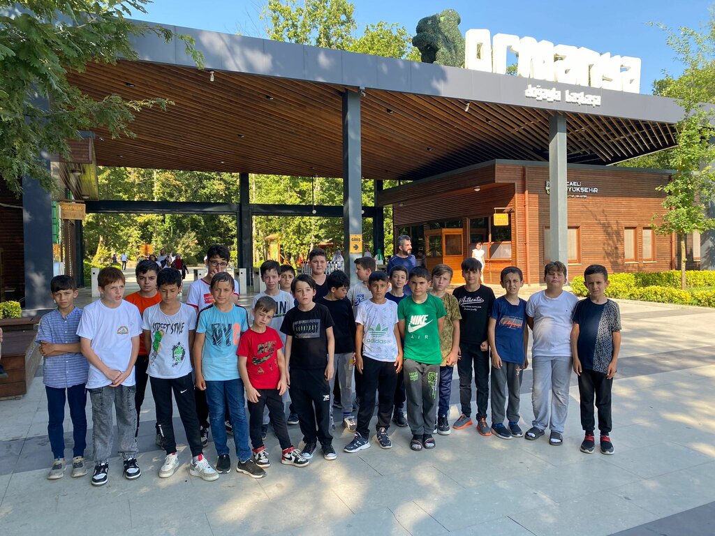 Dormitory Ferhatlar Erkek Ogrenci Yurdu, Golcuk, photo