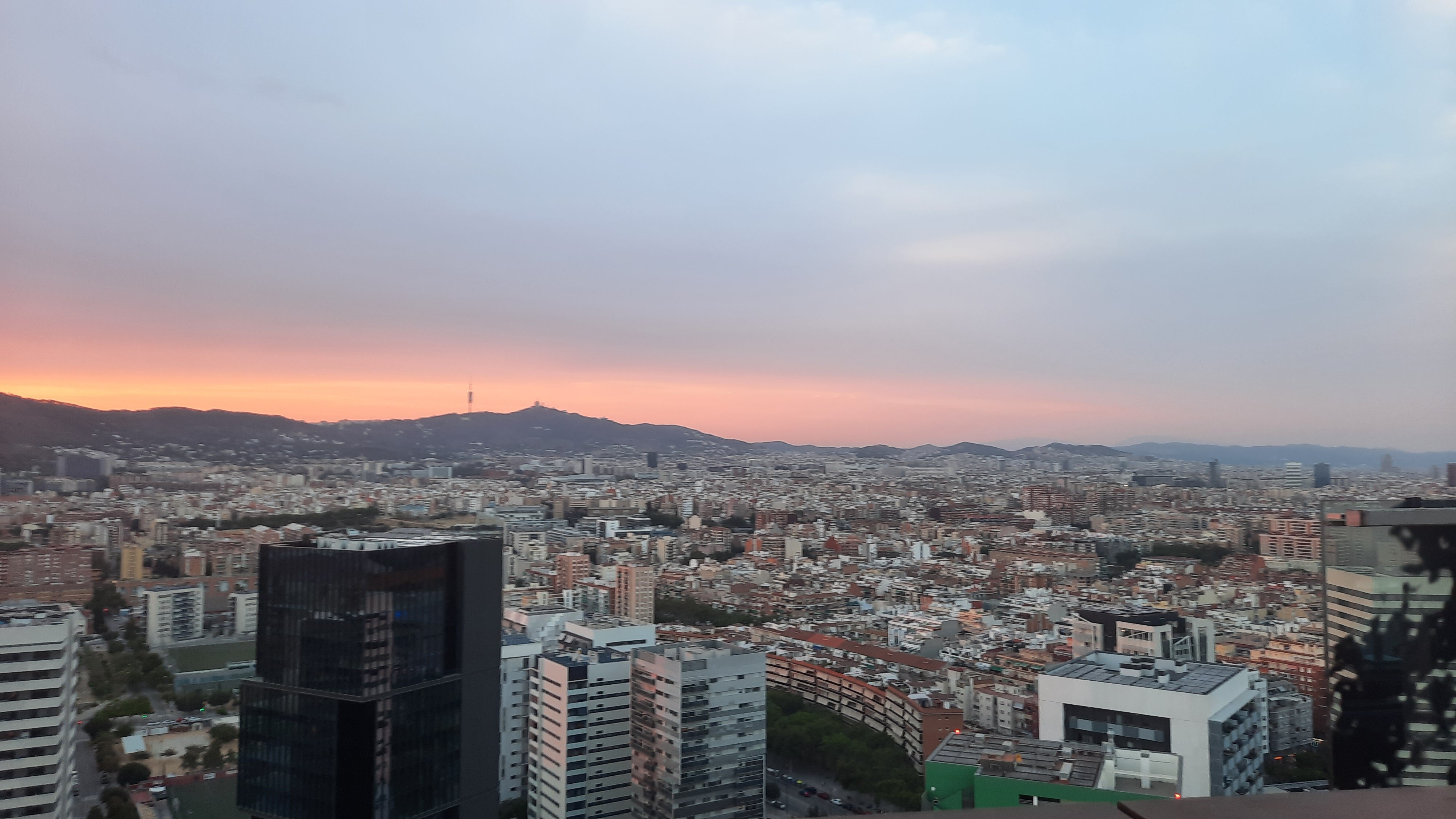 Фото Renaissance Barcelona Fira Hotel