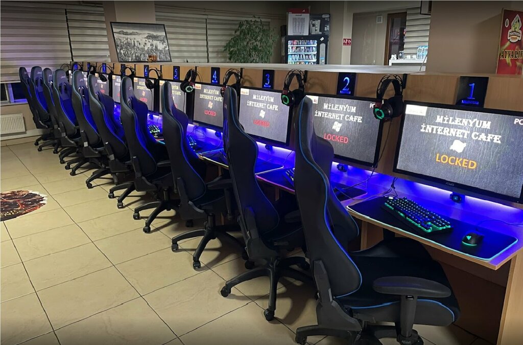 Cafetería Millennium Internet Cafe & Playstation 4 Lounge, , foto