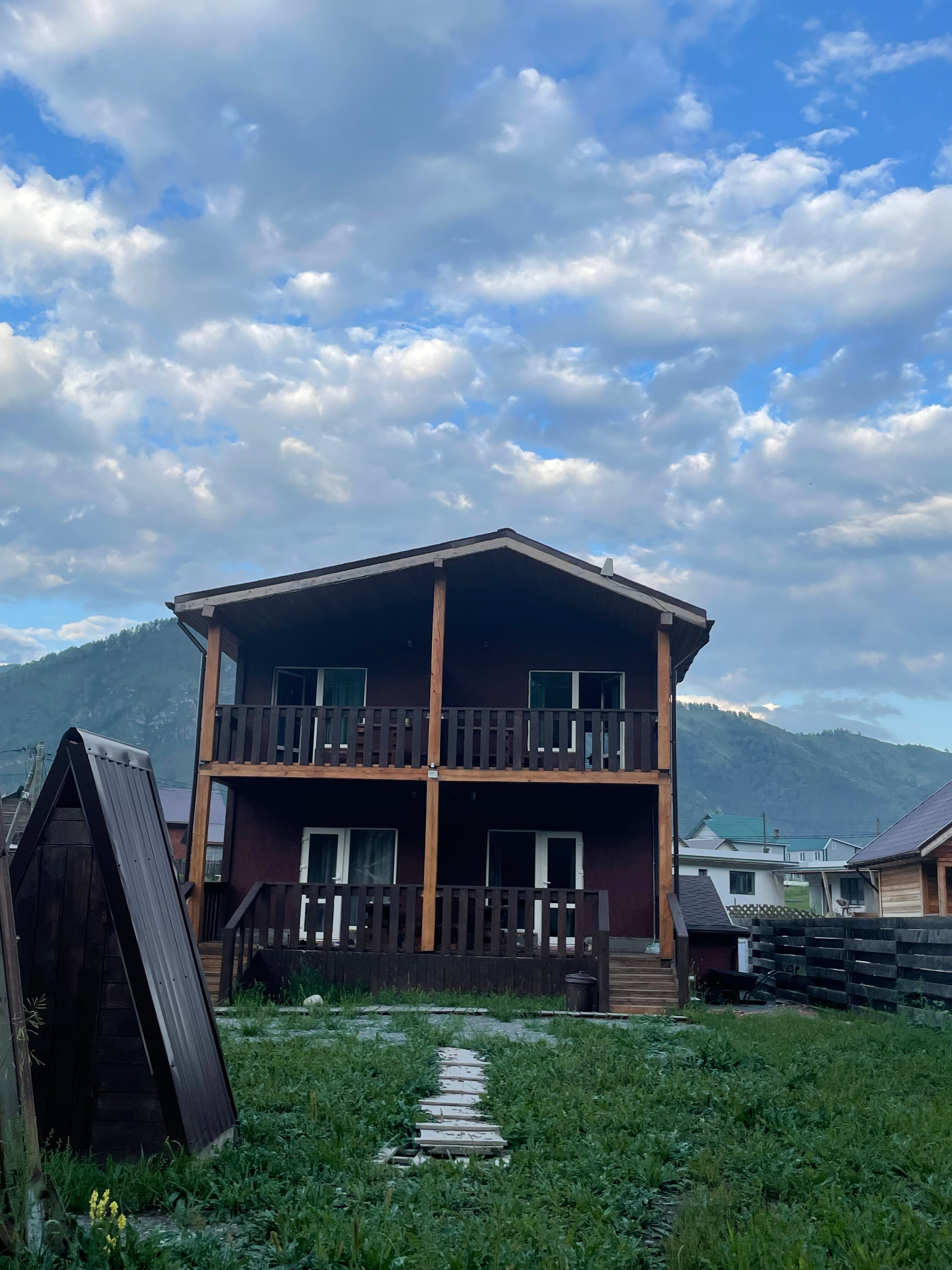 Фото Дом у реки