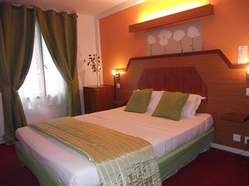 Фото Le Nouvel Hôtel du Théâtre