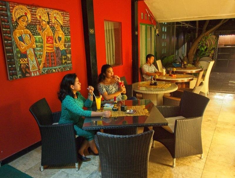 Фото Maven Buncit