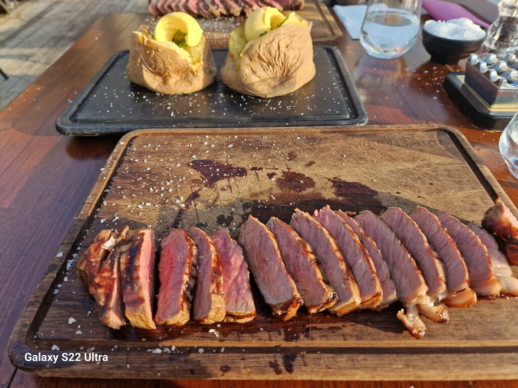 Restoran Nusr-Et Steakhouse Yalıkavak Marina, Türkiye, foto