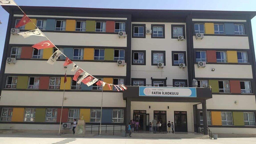 Primary school Fatih Primary School, Torbali, photo