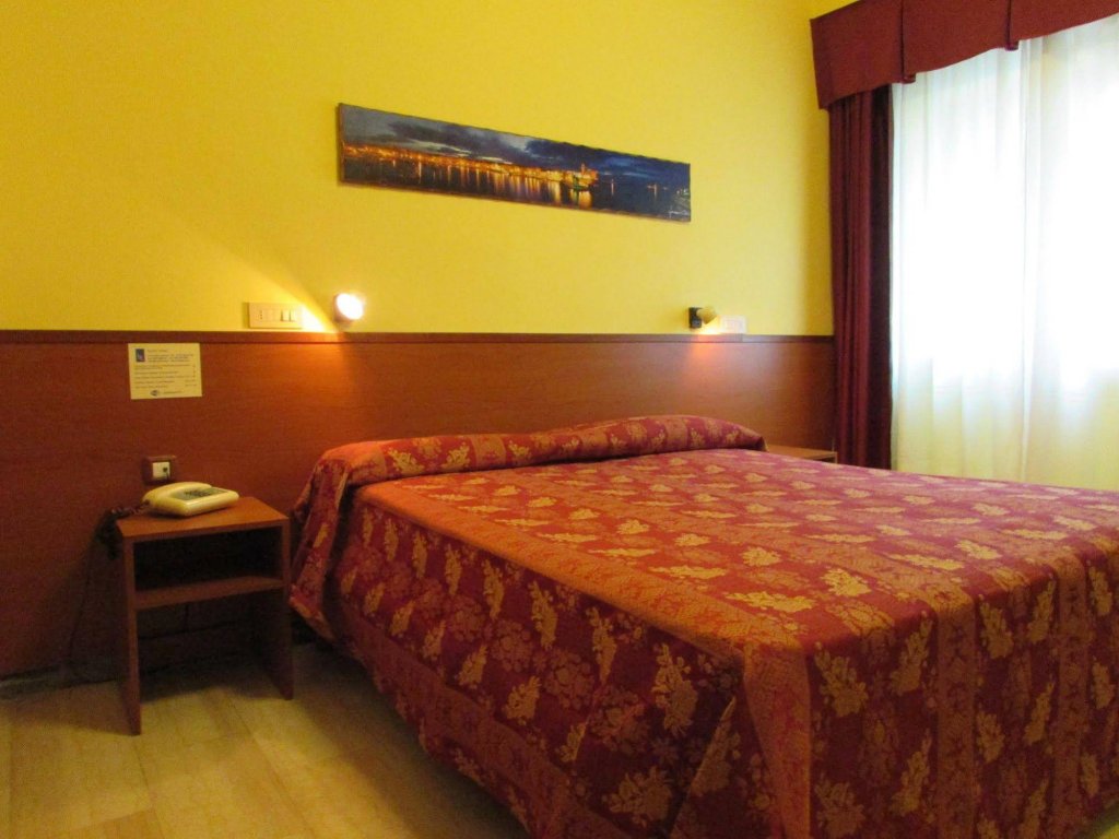 Фото Ibis styles Trani