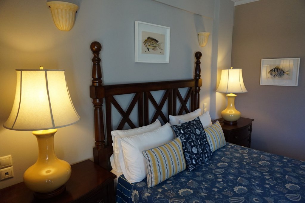 Фото Balhambra Suites - Adults Only