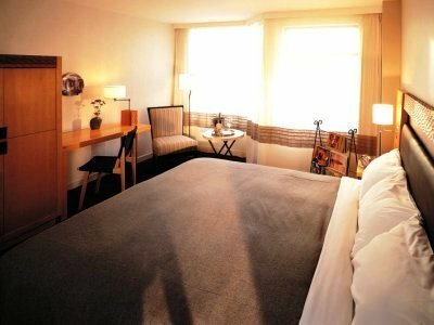 Фото The Listel Hotel