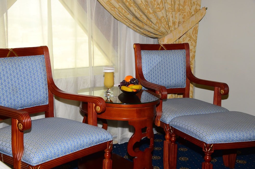 Фото Ramada Al Qassim Hotel And Suites