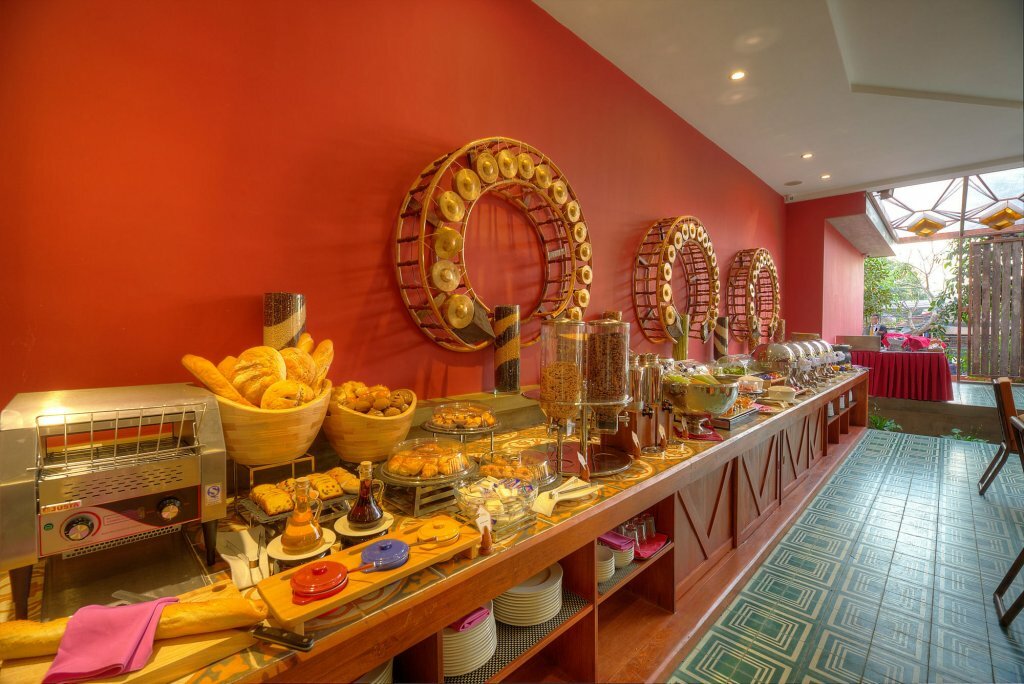 Фото Golden Temple Retreat