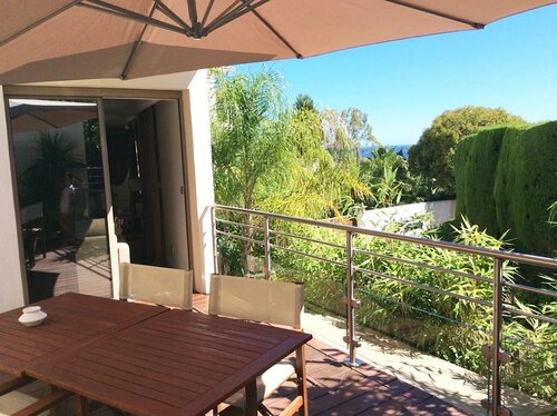 Гостиница Cannes Villa St Barth в Ле-Канне