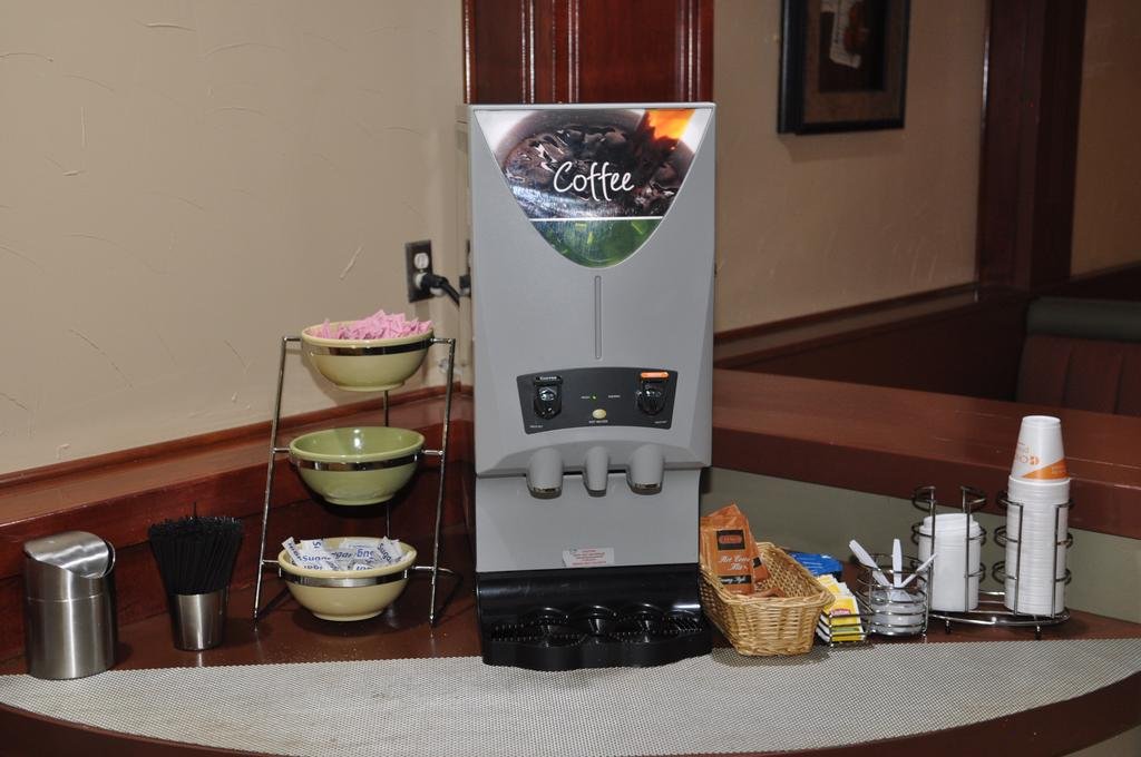 Фото Quality Inn & Suites Plano East - Richardson