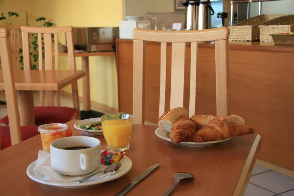 Фото Hotel Akena Nantes Orvault