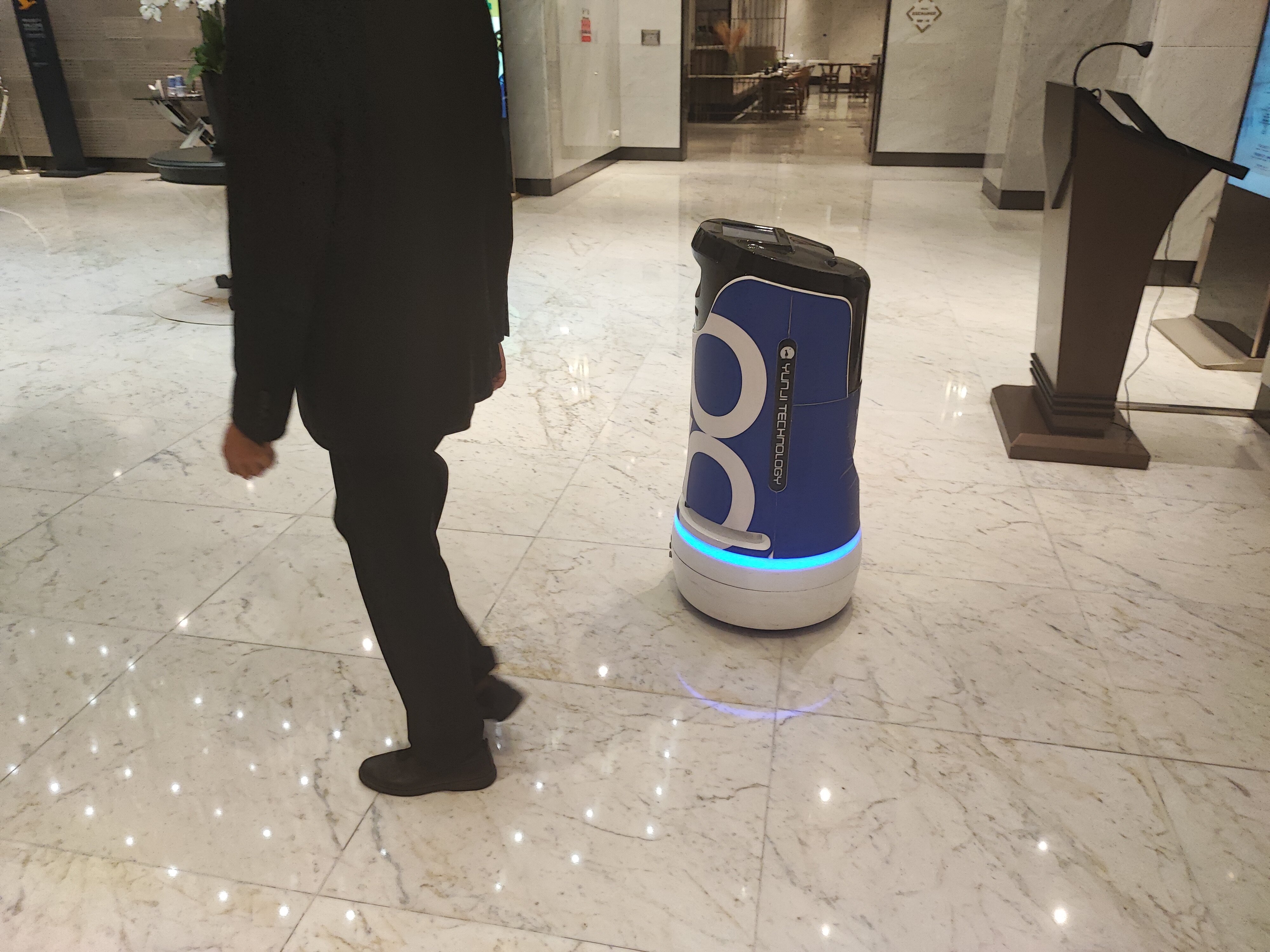 Фото Novotel Suites Shanghai Hongqiao Hotel